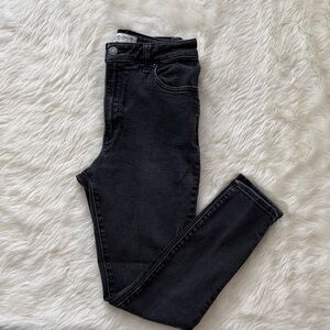 Abercrombie & Fitch Super Skinny Ankle High Rise Curve Love Size 2 / 26